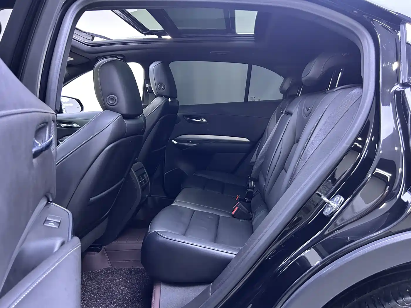 Cadillac XT4 2018 28T AWD Platinum Edition фото 8