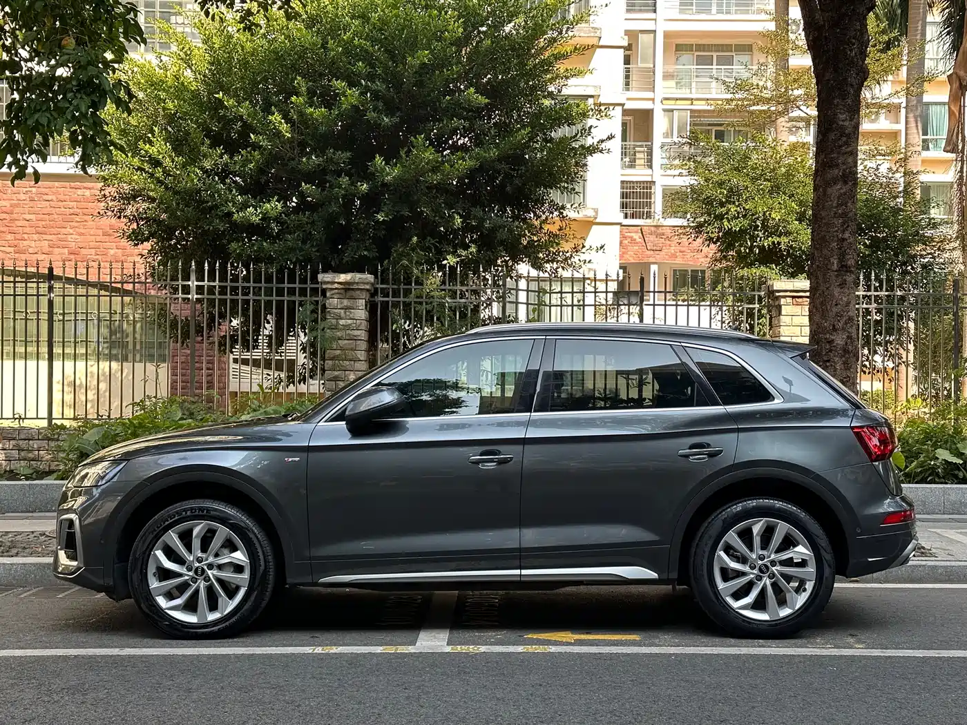 Audi Q5L 2022 40T Luxury Dynamic фото 14