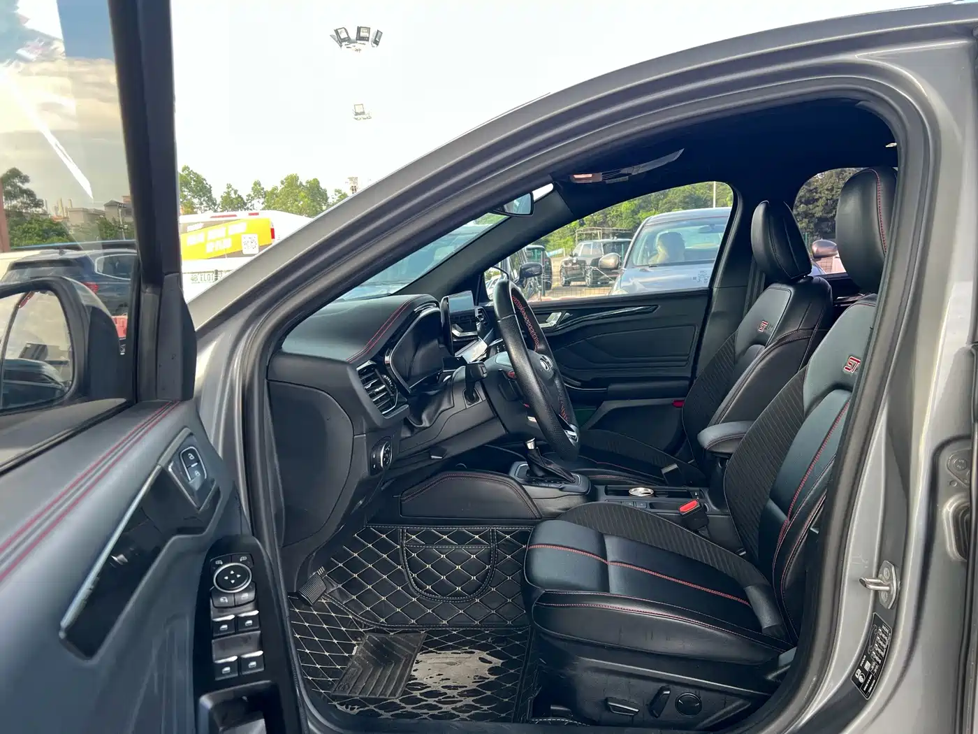 Ford Focus 2022 2022 Hatchback EcoBoost 180 Automatic ST Line