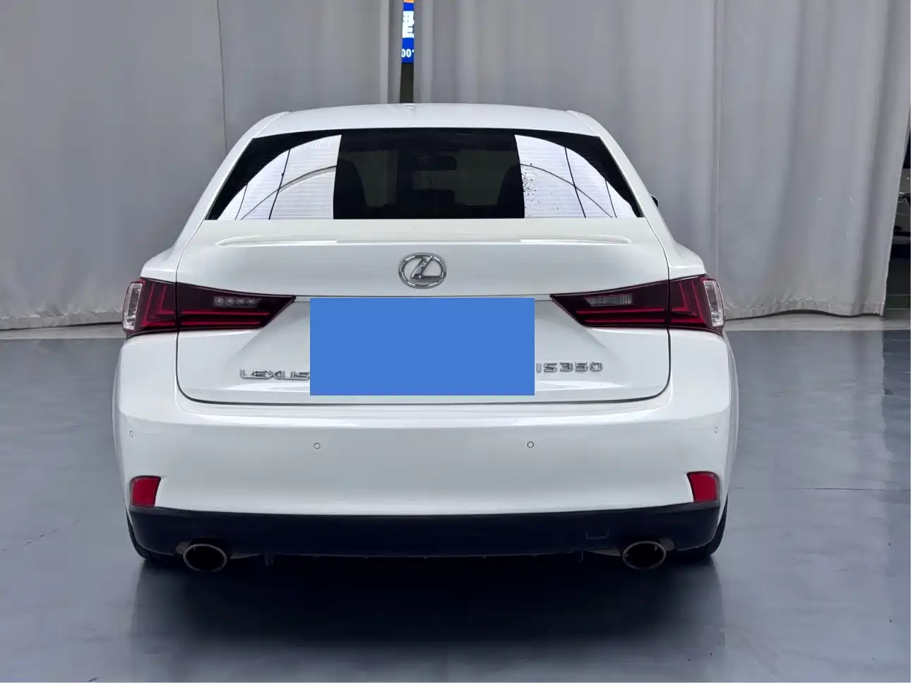 Фото 9 - Lexus IS
