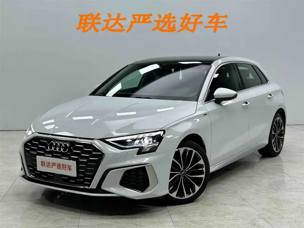 Audi A3 2023 Facelift Sportback 35 TFSI Luxury Sport