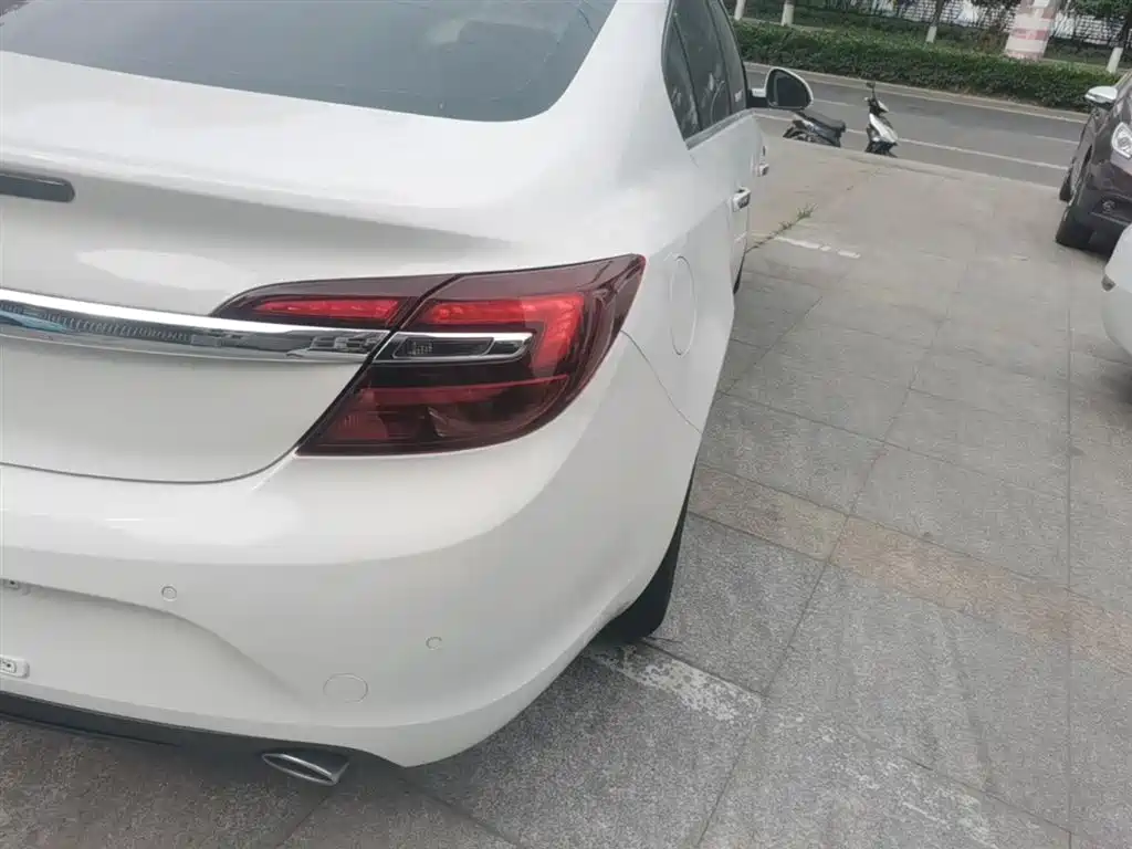 Buick Regal 2015 1.6T Elite Tech Edition фото 8
