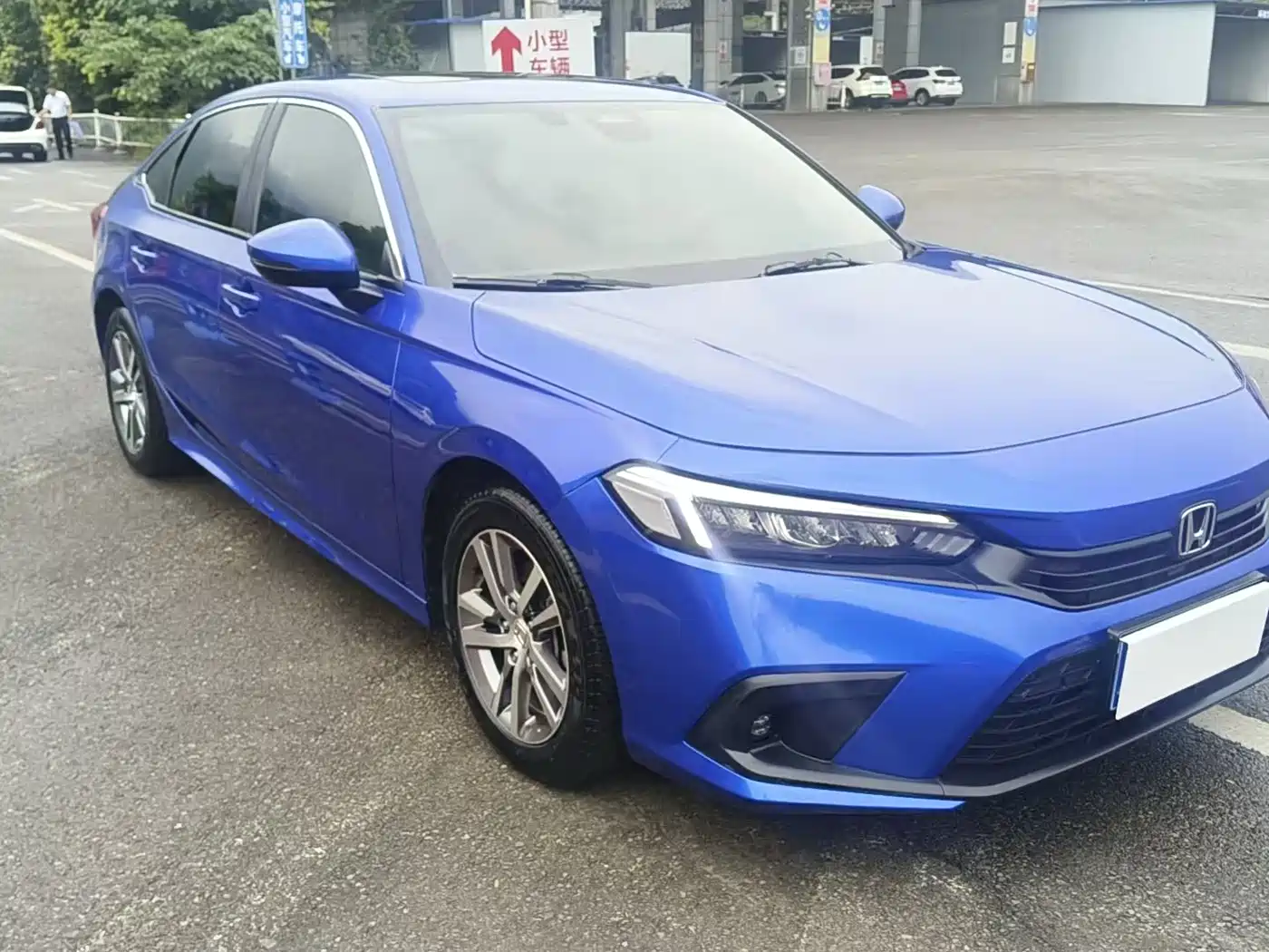 Фото 3 - Honda Civic