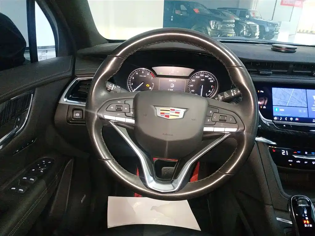 Cadillac XT6 2022 2.0T 6-Seater 2WD Luxury Edition фото 11