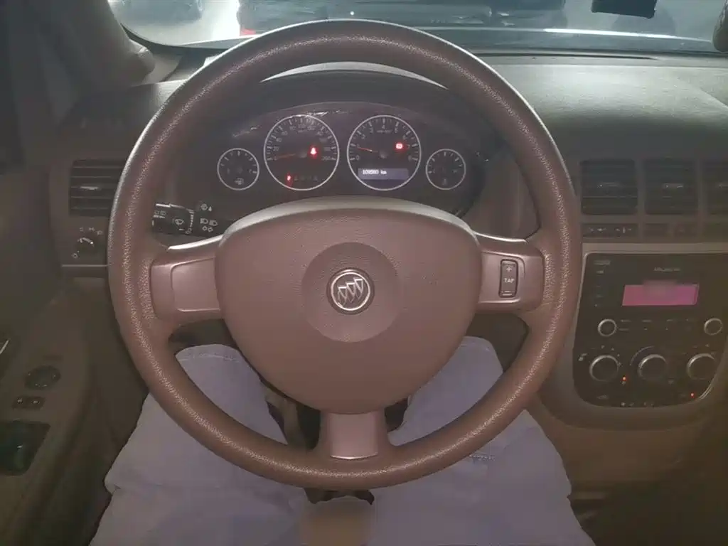 Buick GL8 2014 2.4L Classic Edition фото 11