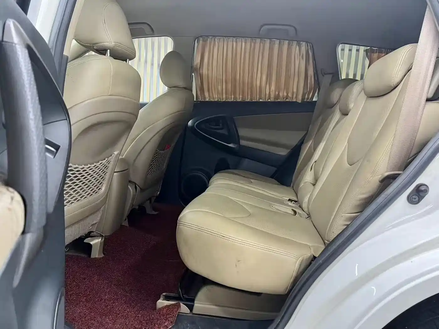 Toyota RAV4 Rongfang 2011 2.0L Automatic Classic Edition фото 6
