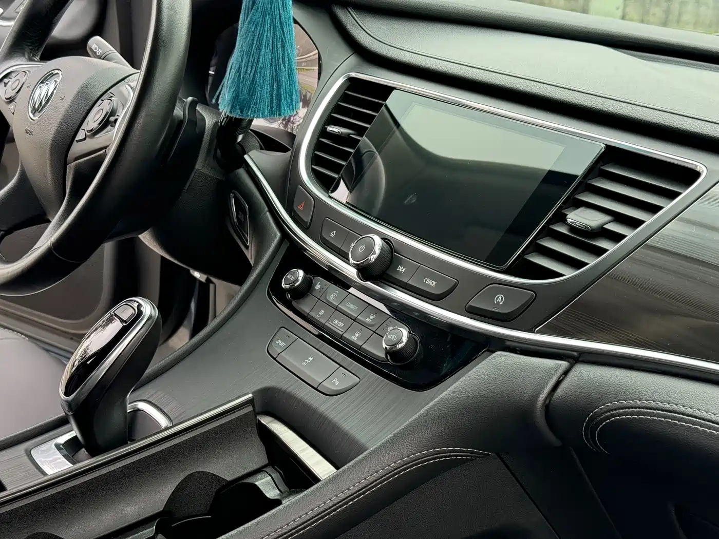 Buick LaCrosse 2021 652T Luxury Edition фото 12