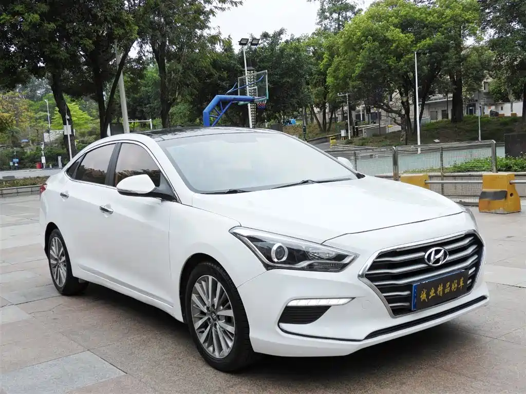 HYUNDAI NAME PICTURE