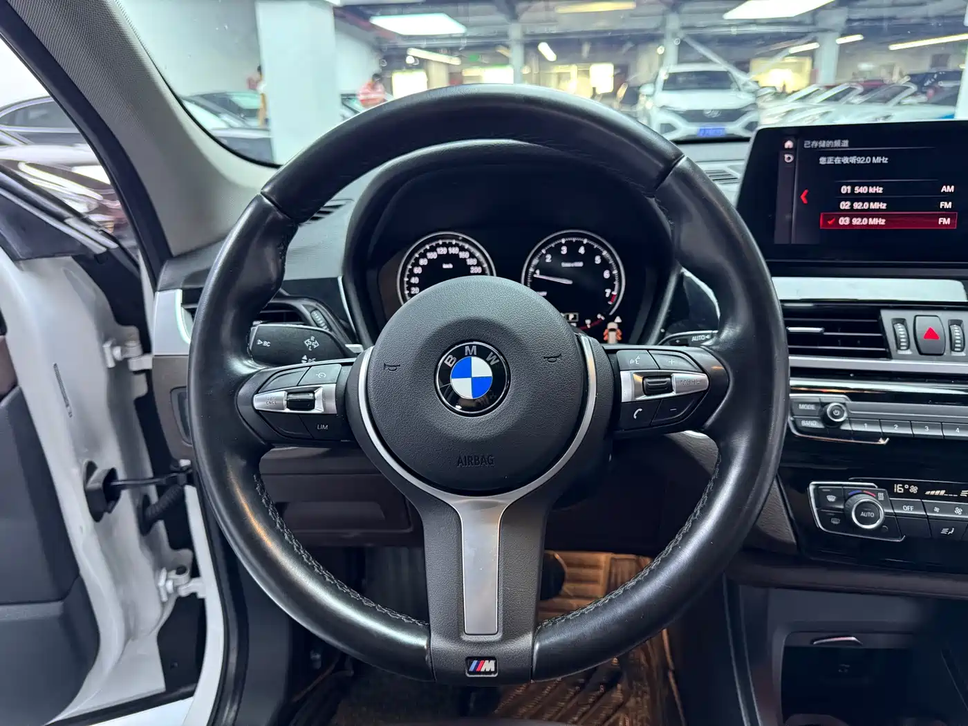 BMW X1 2022 sDrive25Li Leading фото 7