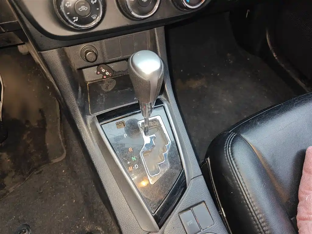 Toyota Levin 2014 1.6G CVT Elite Edition фото 7