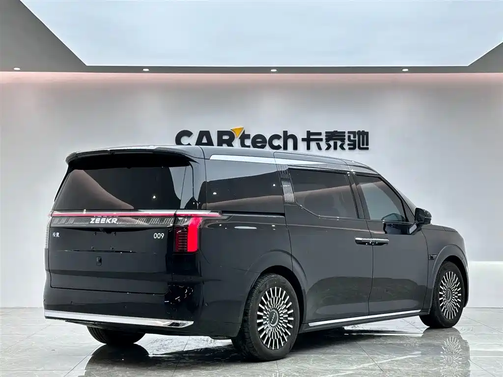 ZEEKR 009 2025 2024 7-Seat Aisle AWD Version 108kWh