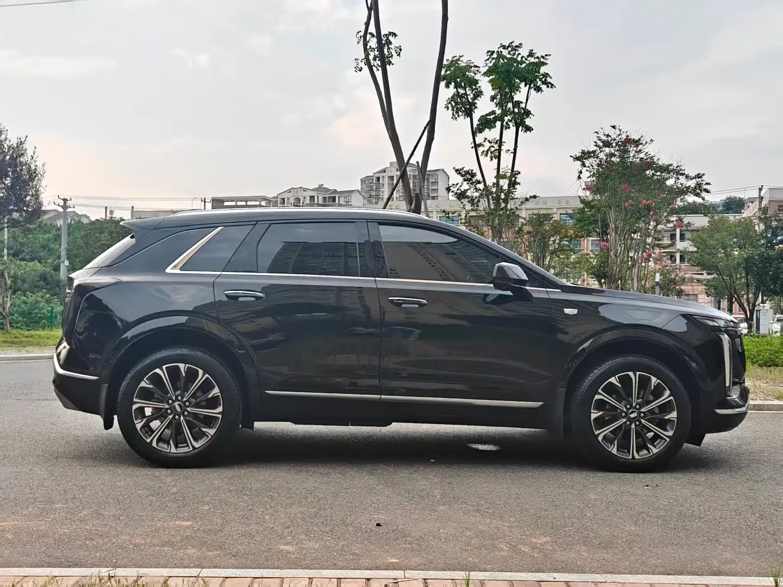 Фото 14 - Cadillac XT5