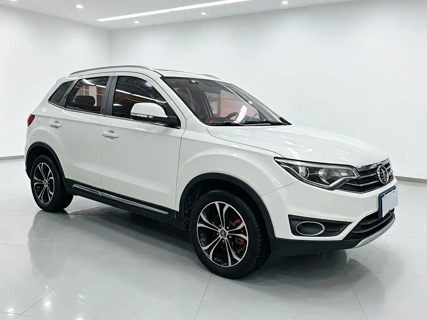 FAW Senya R7 2018 2017 Model 1.6L Automatic Smart