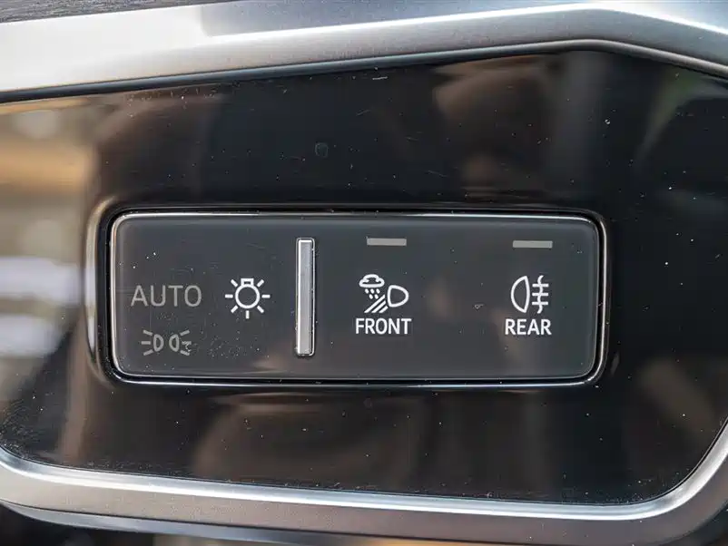 Audi A6L 2024 45 TFSI quattro Premium Elegance фото 2