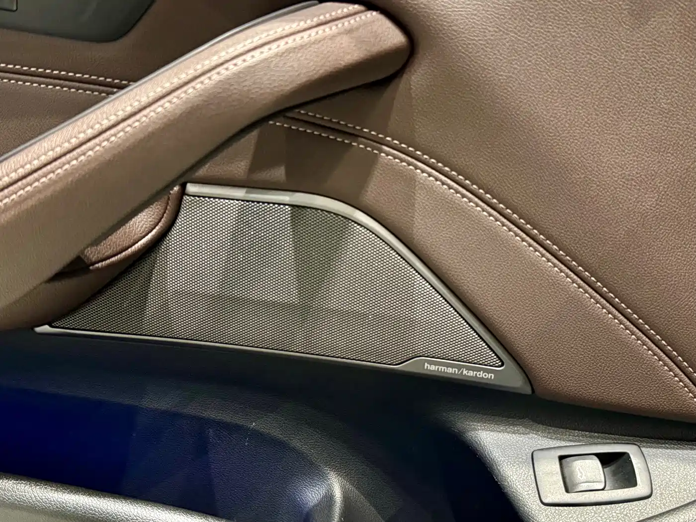 BMW 5 Series 2021 530Li Premium M Sport Package фото 12