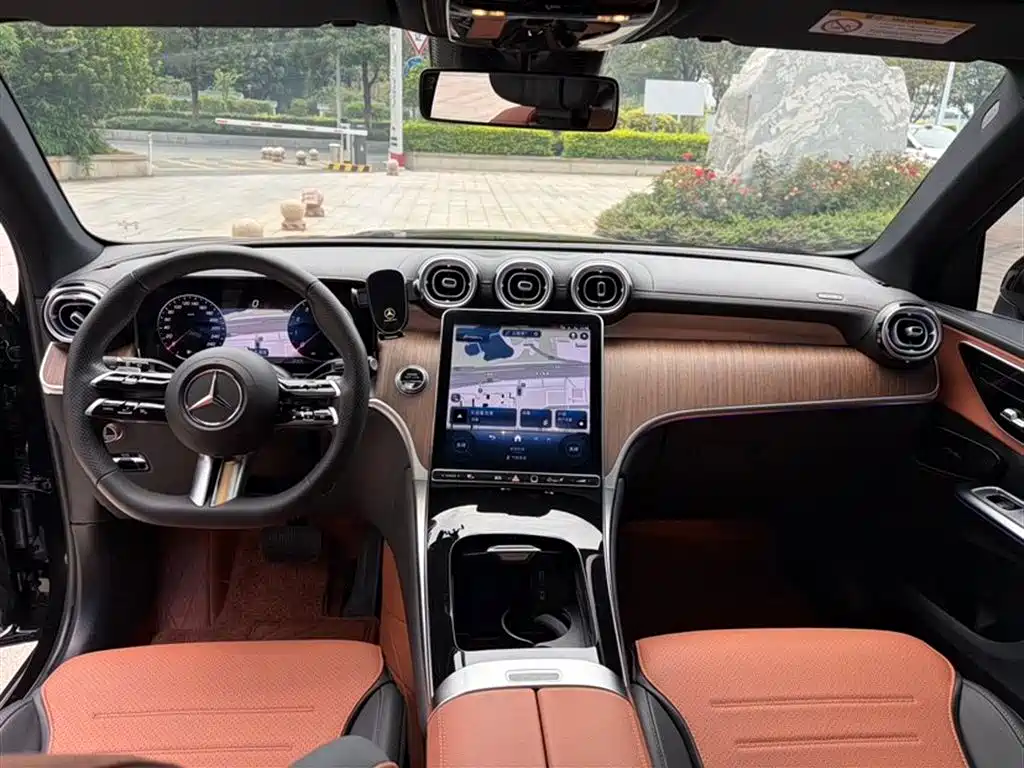 Mercedes-Benz GLC 2024 GLC 300 L 4MATIC Dynamic 5-seater фото 6
