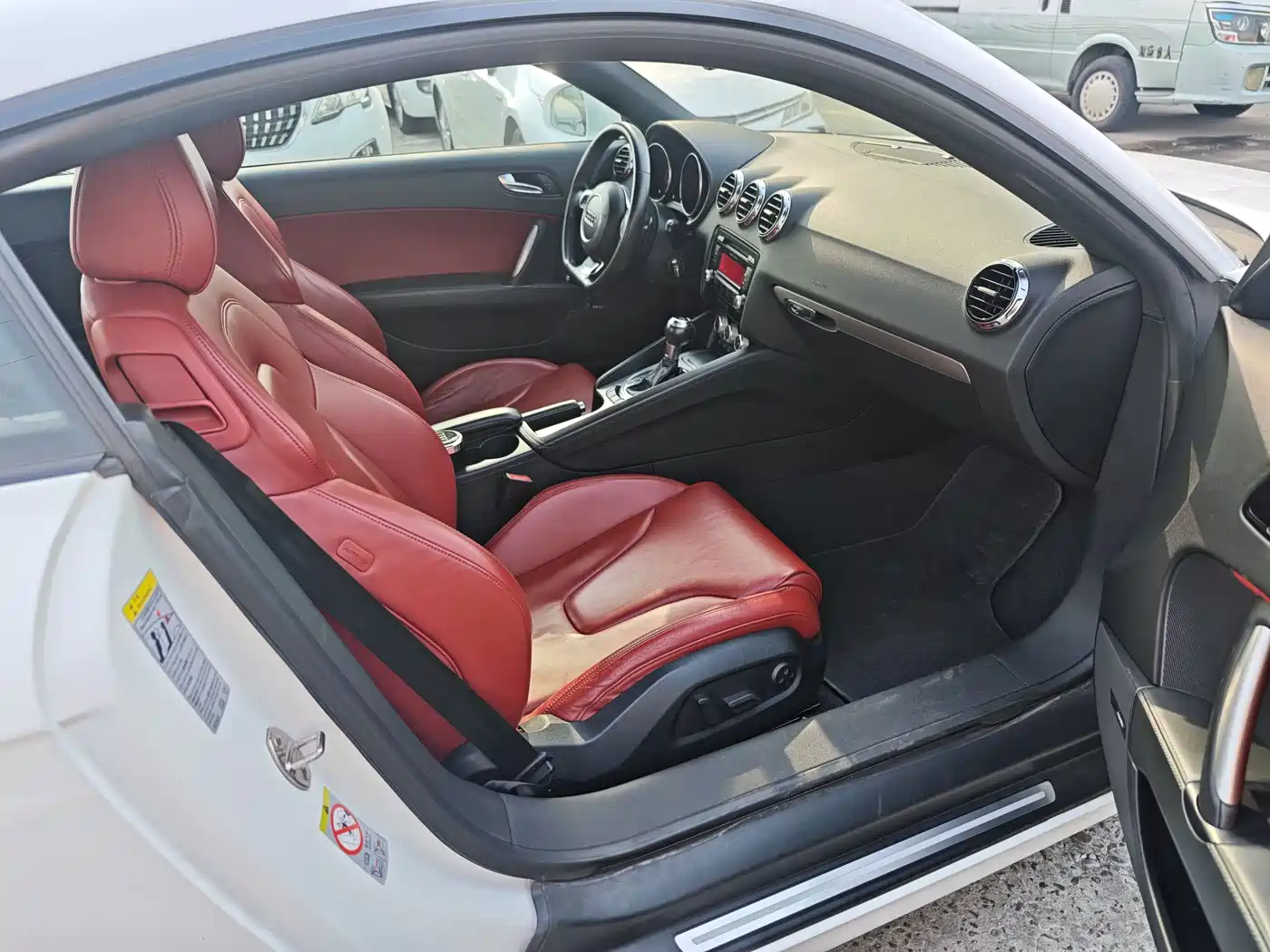 Audi TT 2011 TT Coupe 2.0TFSI фото 9