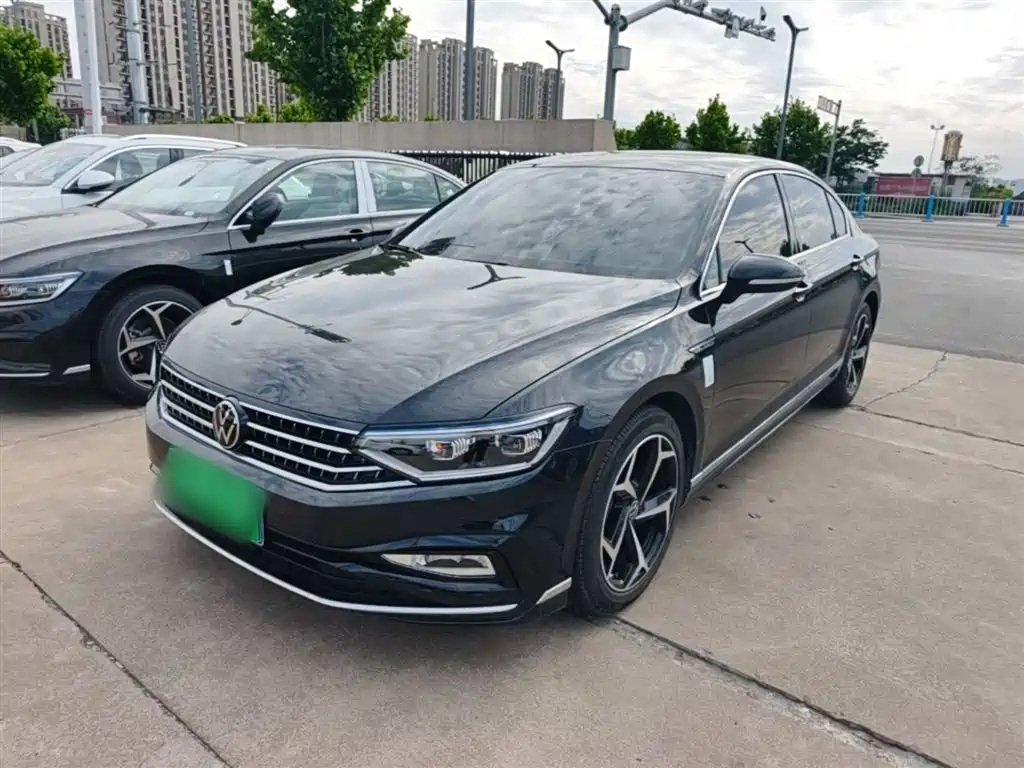 Volkswagen Magotan 2023 2 Million Units Anniversary Edition 330TSI DSG Leading Type фото 2