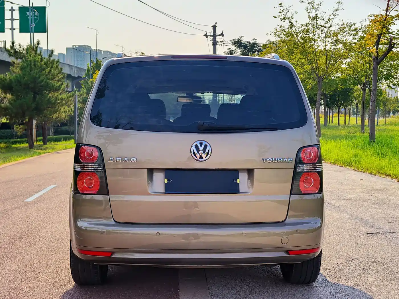 Volkswagen Touran 2017 2015 1.4T DSG Comfort Edition 5-seater