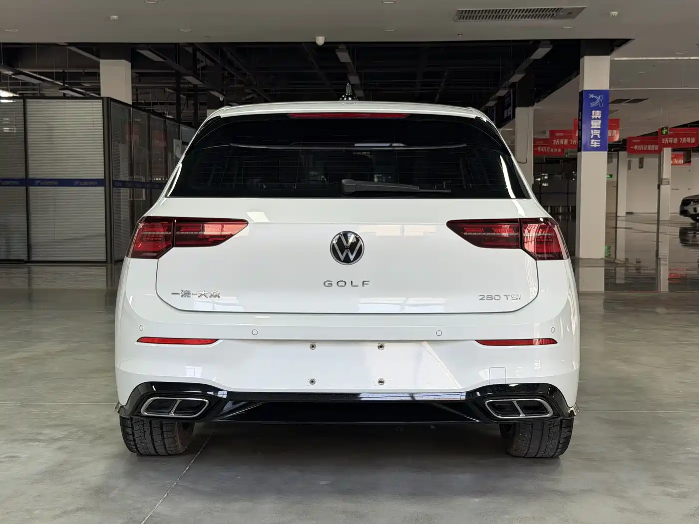 Volkswagen Golf 2023 Facelift 280TSI DSG R-Line Lite фото 9