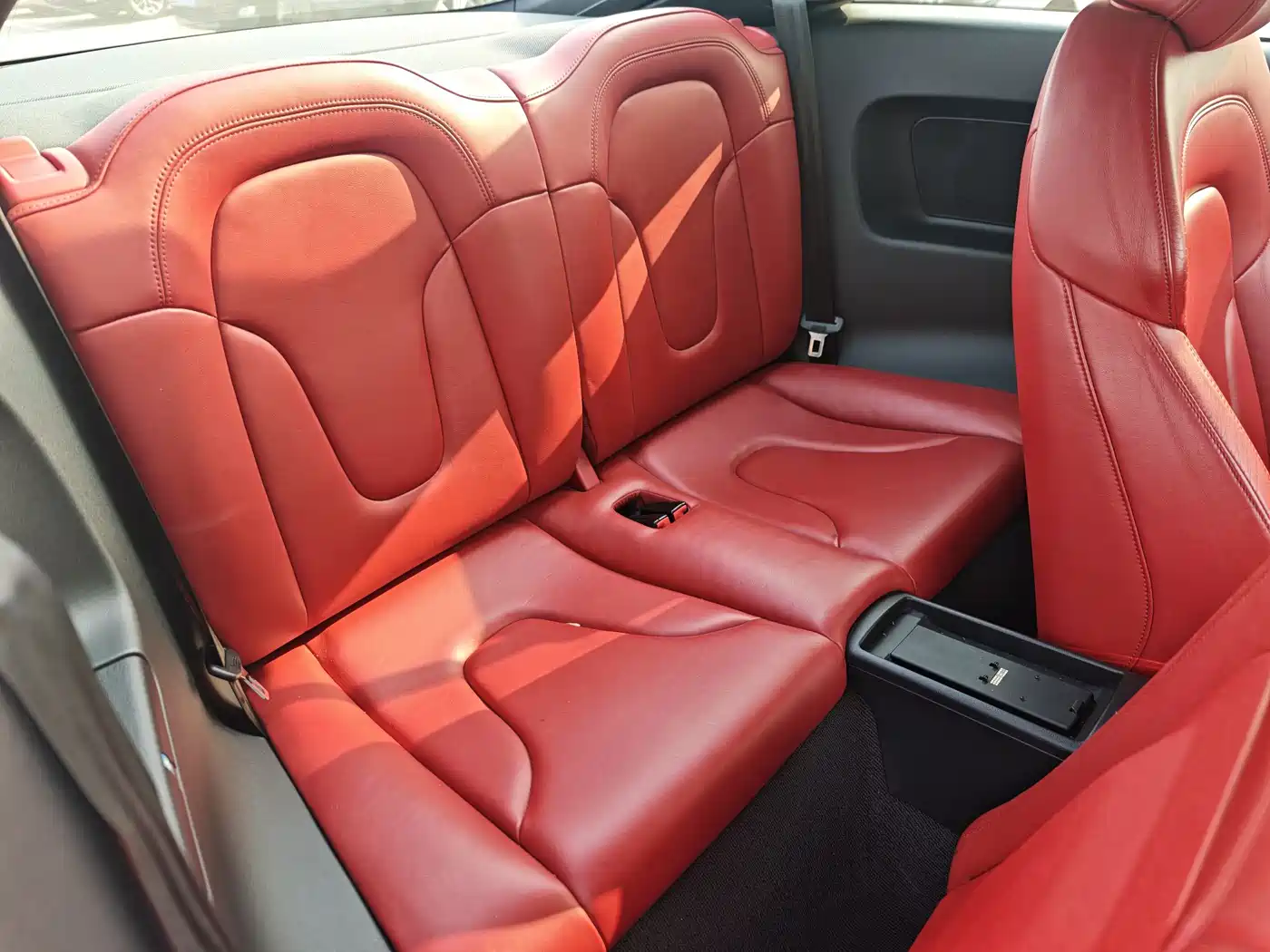 Audi TT 2011 TT Coupe 2.0TFSI фото 15