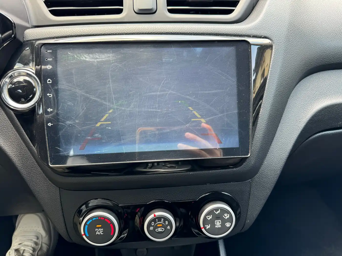 Kia K2 2017 2015 Sedan 1.4L AT GLS