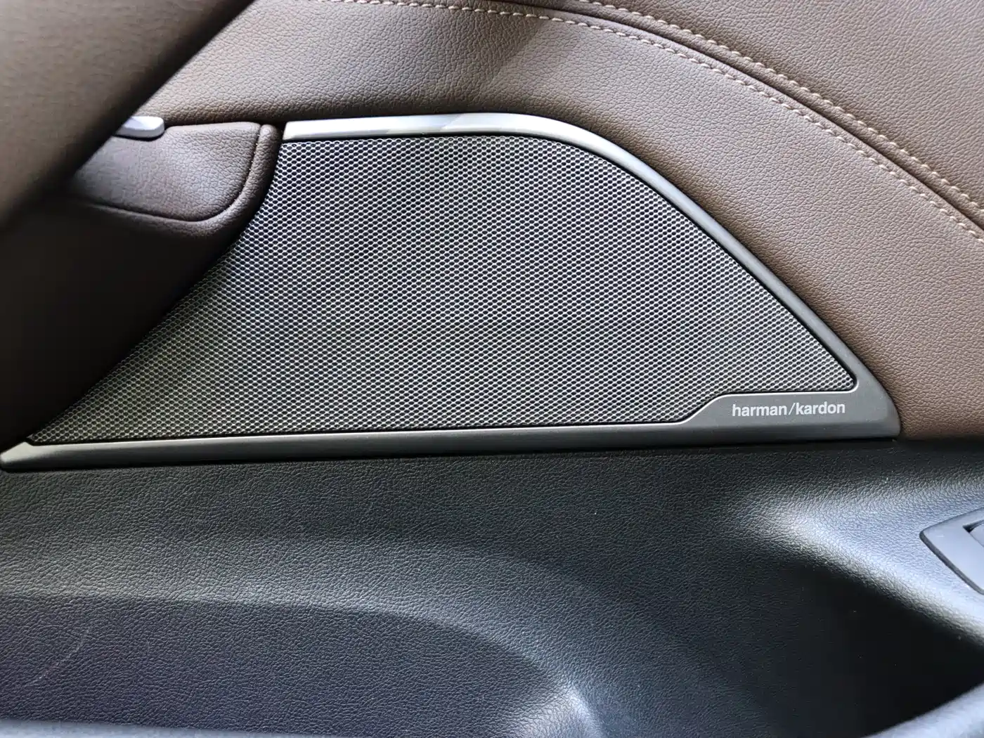 BMW 5 Series 2021 530Li Premium M Sport Package фото 15