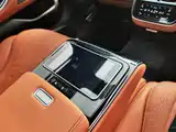 Фото 17 - Mercedes-Benz S-Class