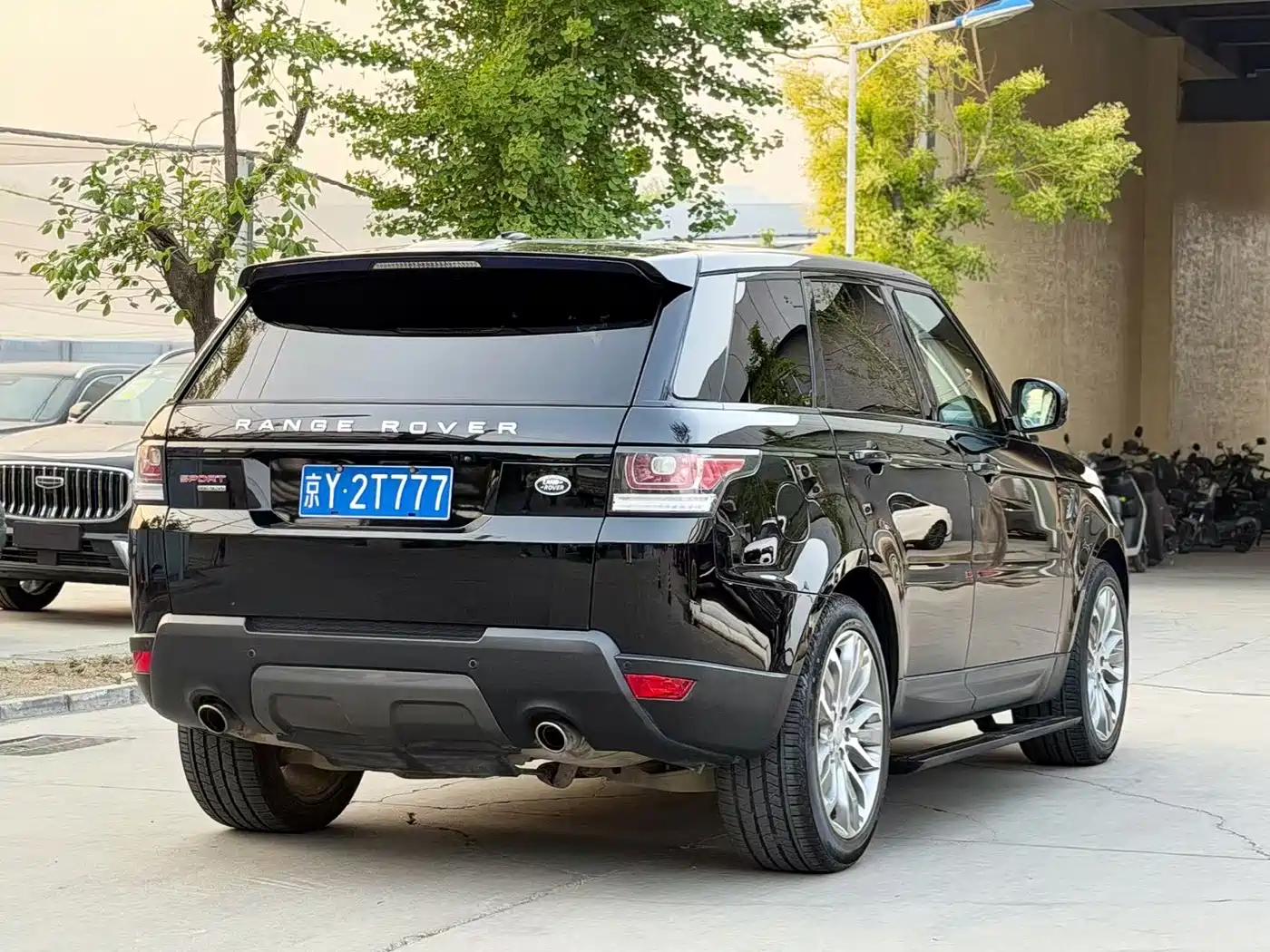 Land Rover Range Rover Sport 2016 Model 3.0 SC V6 HSE DYNAMIC фото 4