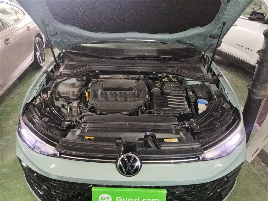 Volkswagen Passat 2025 Pro 380TSI Starlight Dragon Glory Edition фото 20