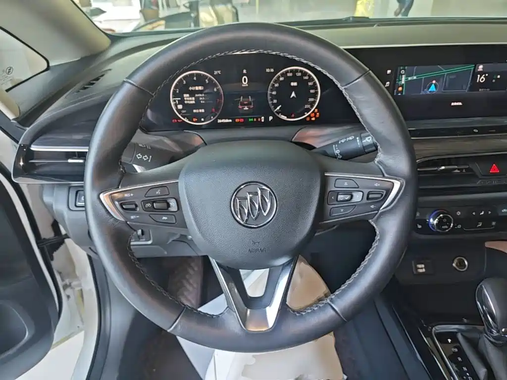 Фото 11 - Buick GL6