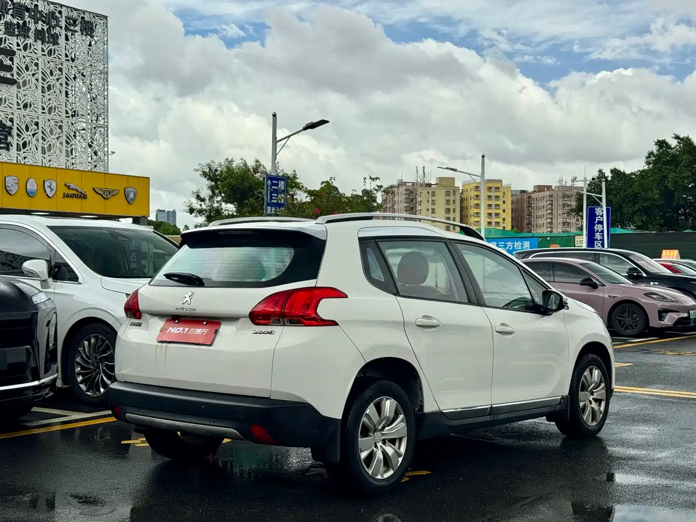 Peugeot 2008 2014 2014 1.6L Automatic Fashion Edition