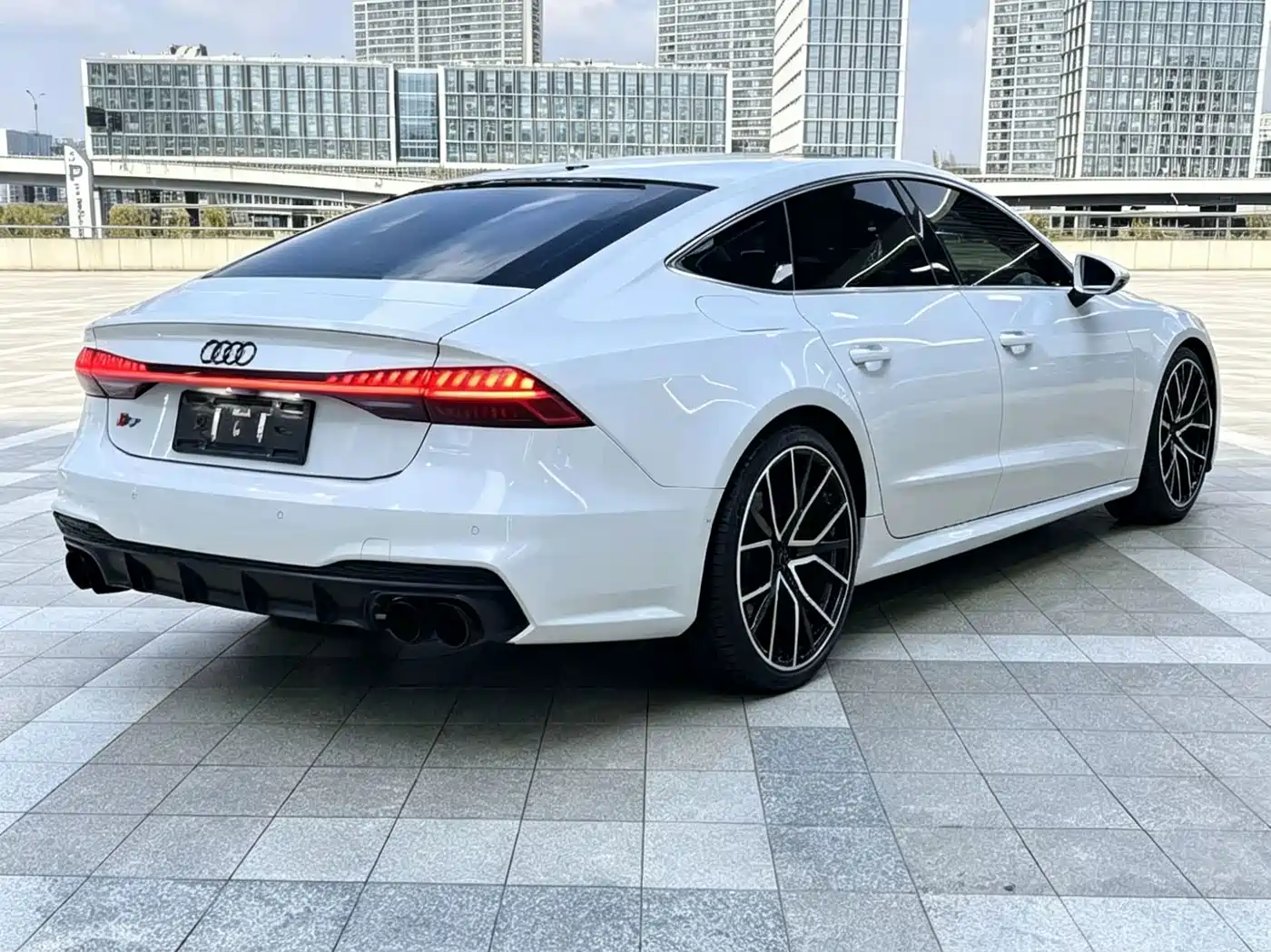 Фото 6 - Audi A7