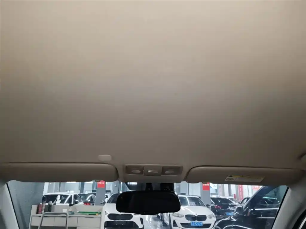 KIA K2