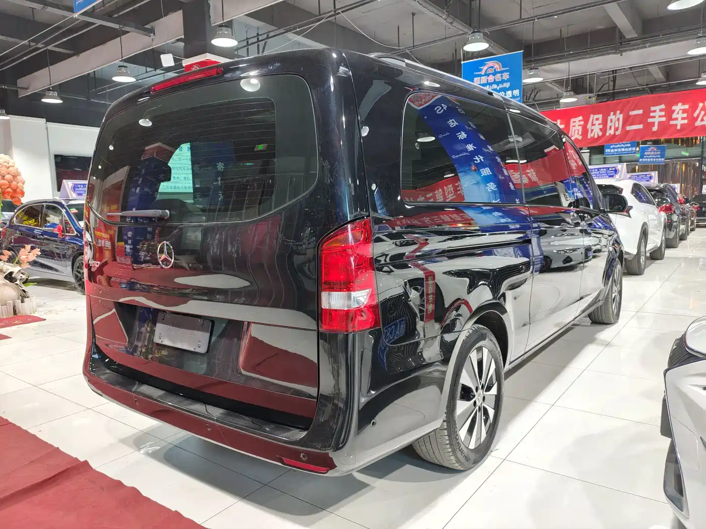 Mercedes-Benz Vito 2021 2.0T Business Edition 7-seater фото 9
