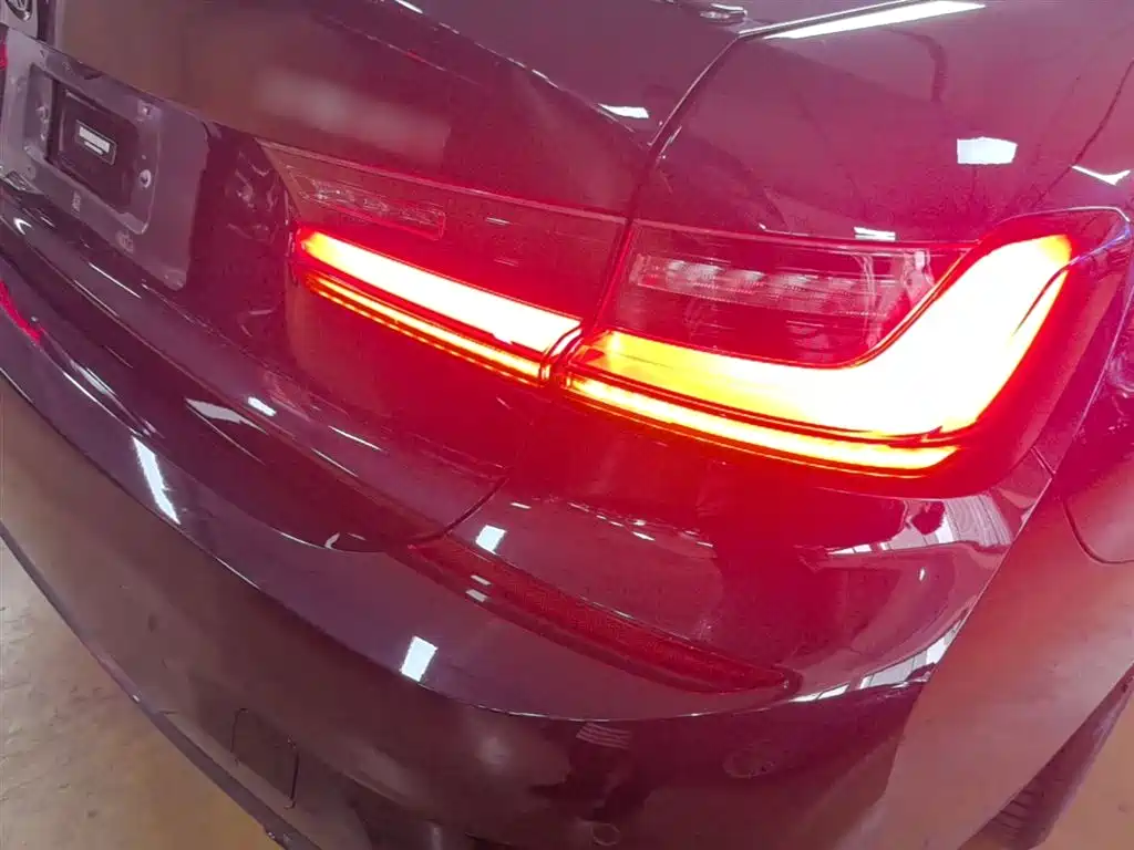 BMW 3 Series 2022 Facelift 325i M Sport Shadow Edition фото 8