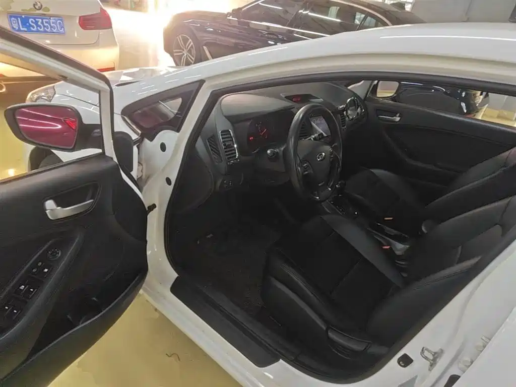 Kia K3 2015 1.6L Automatic GL фото 16
