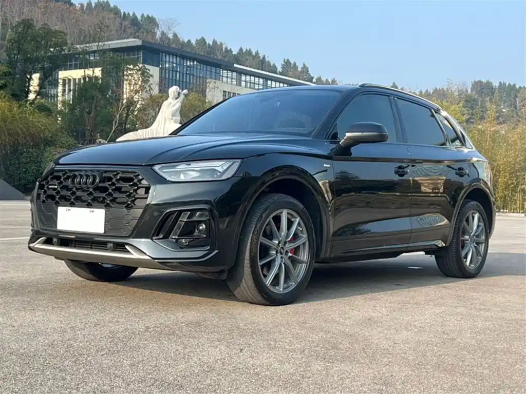 Audi Q5L 2022 Facelift 45T Luxury Dynamic фото 2