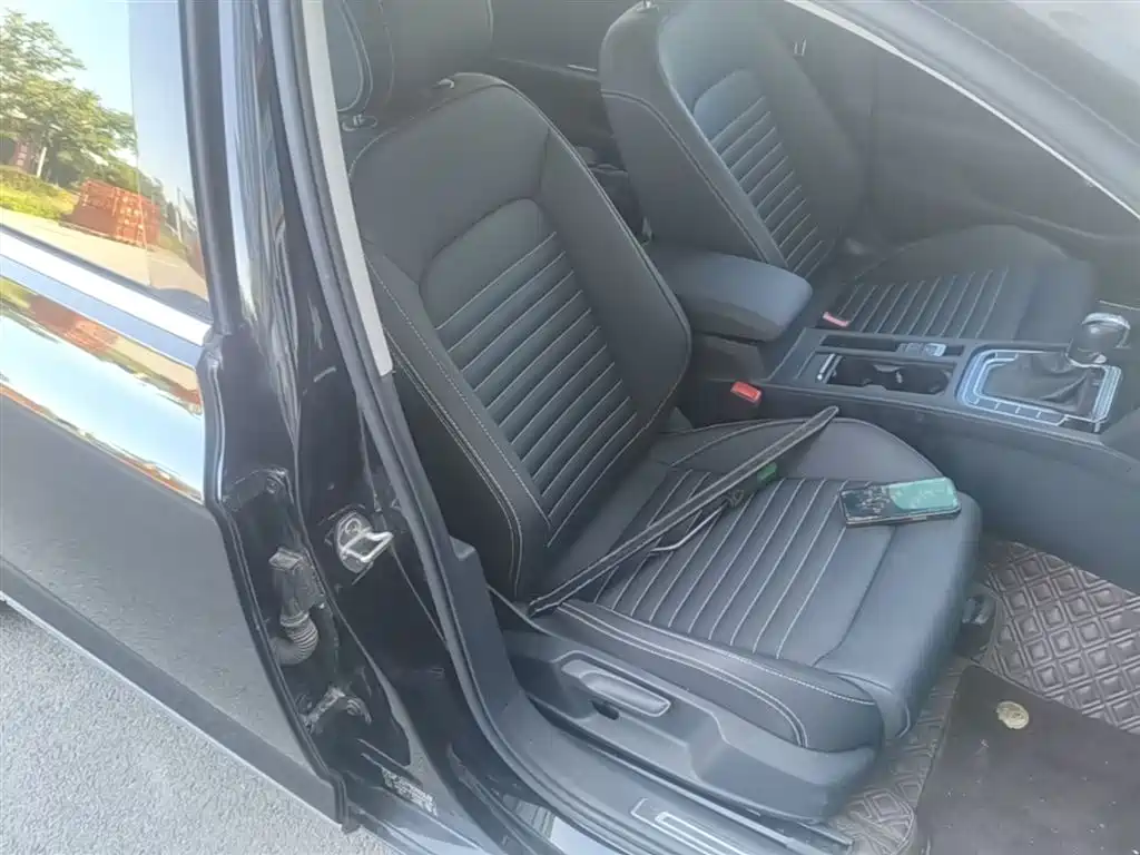 Volkswagen Magotan 2020 280TSI DSG Comfort фото 25