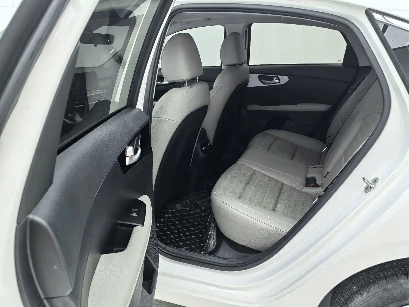 Kia K3 2023 2023 Model 1.5L CVT Luxury Edition