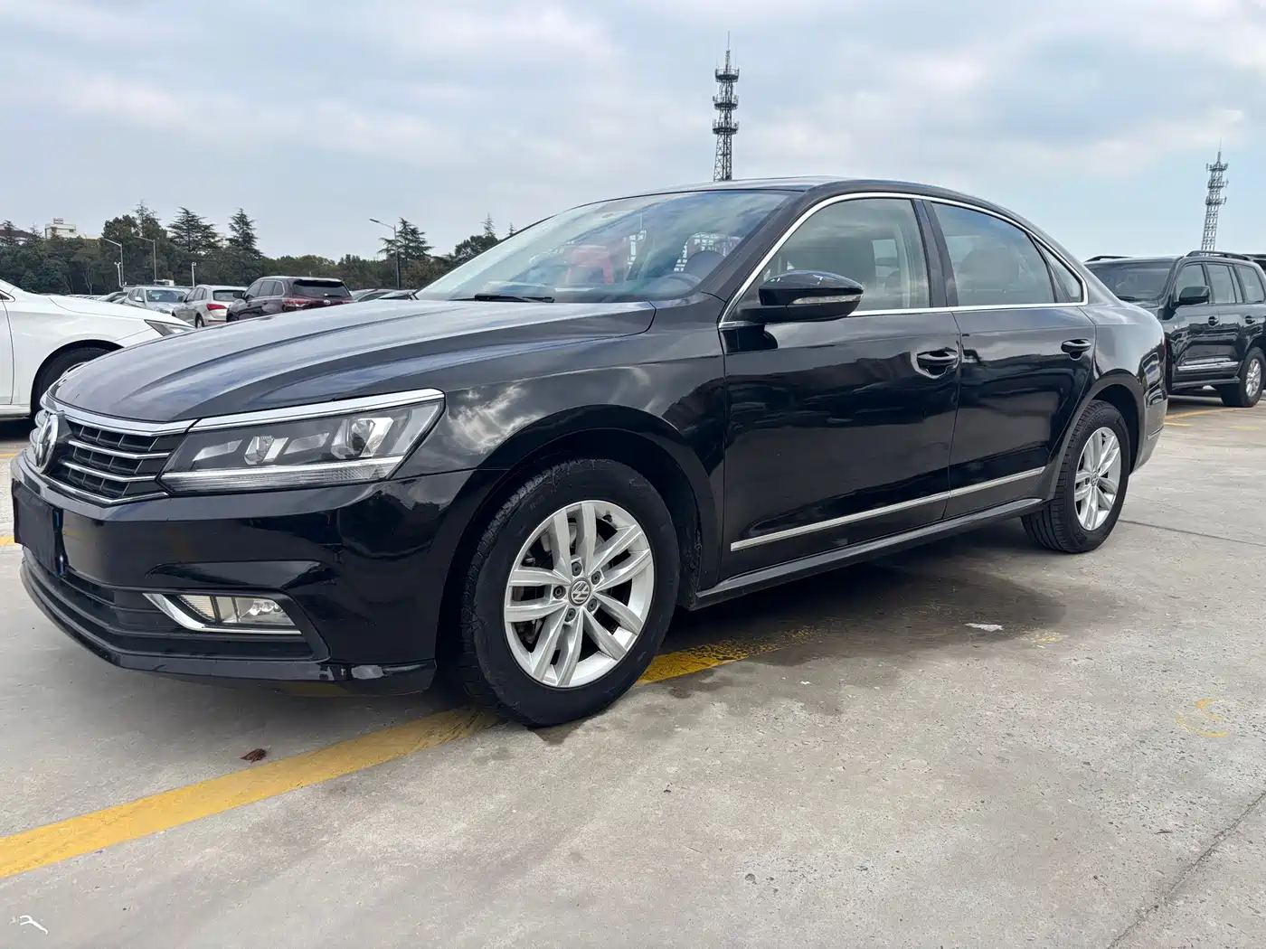 Volkswagen Passat 2015 1.8TSI Automatic Prestige Edition фото 3