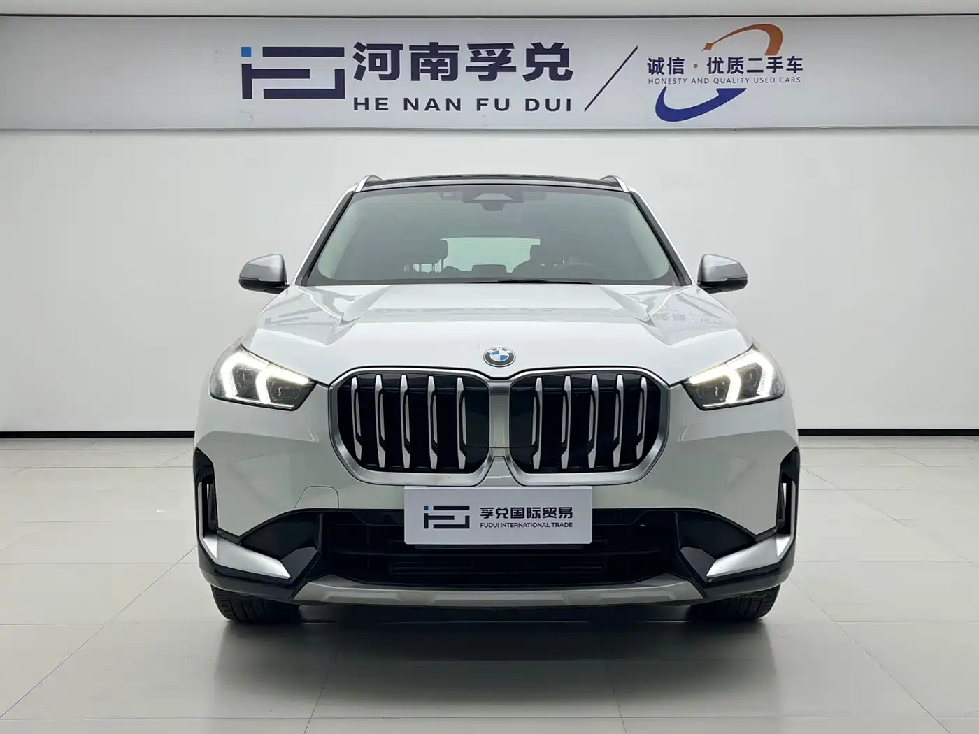 BMW X1 2023 sDrive20Li X Design Package фото 2