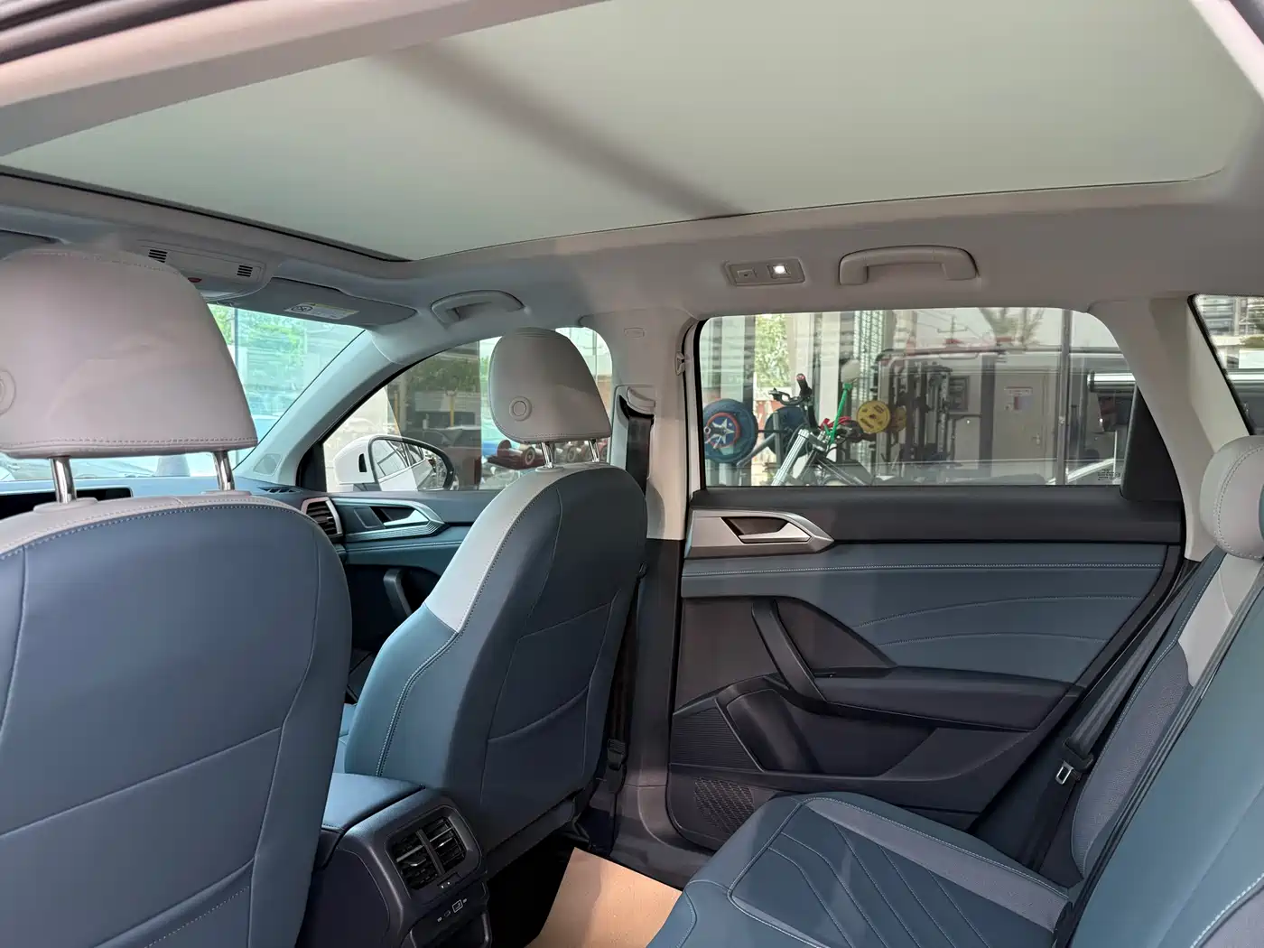 Volkswagen Tharu 2024 300TSI 2WD Full Moon Edition фото 9