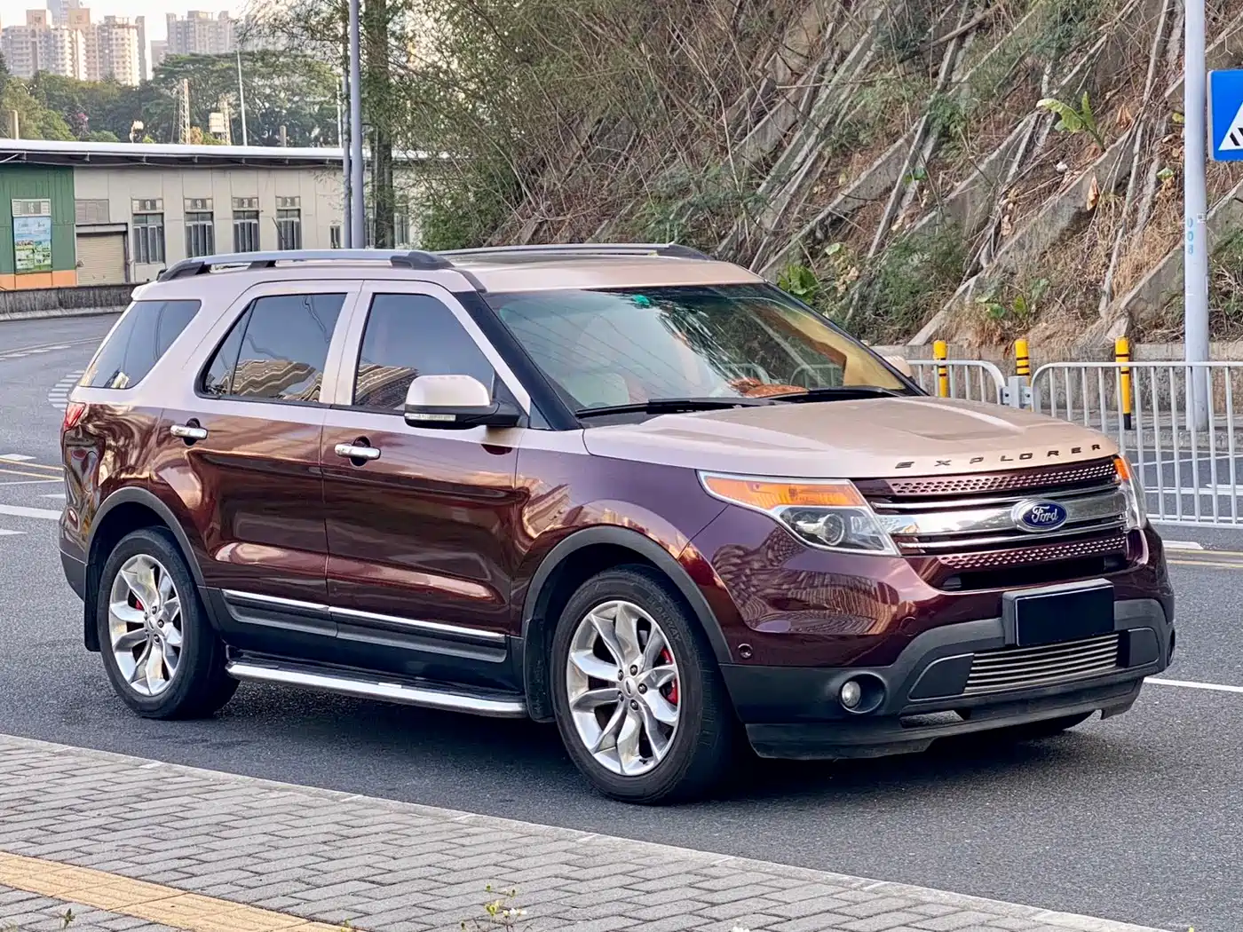 Ford Explorer (Import) 2015 2013 3.5L Premium Edition