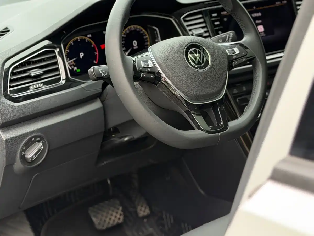 Volkswagen T-ROC 2022 280TSI DSG 2WD Comfort PLUS фото 7