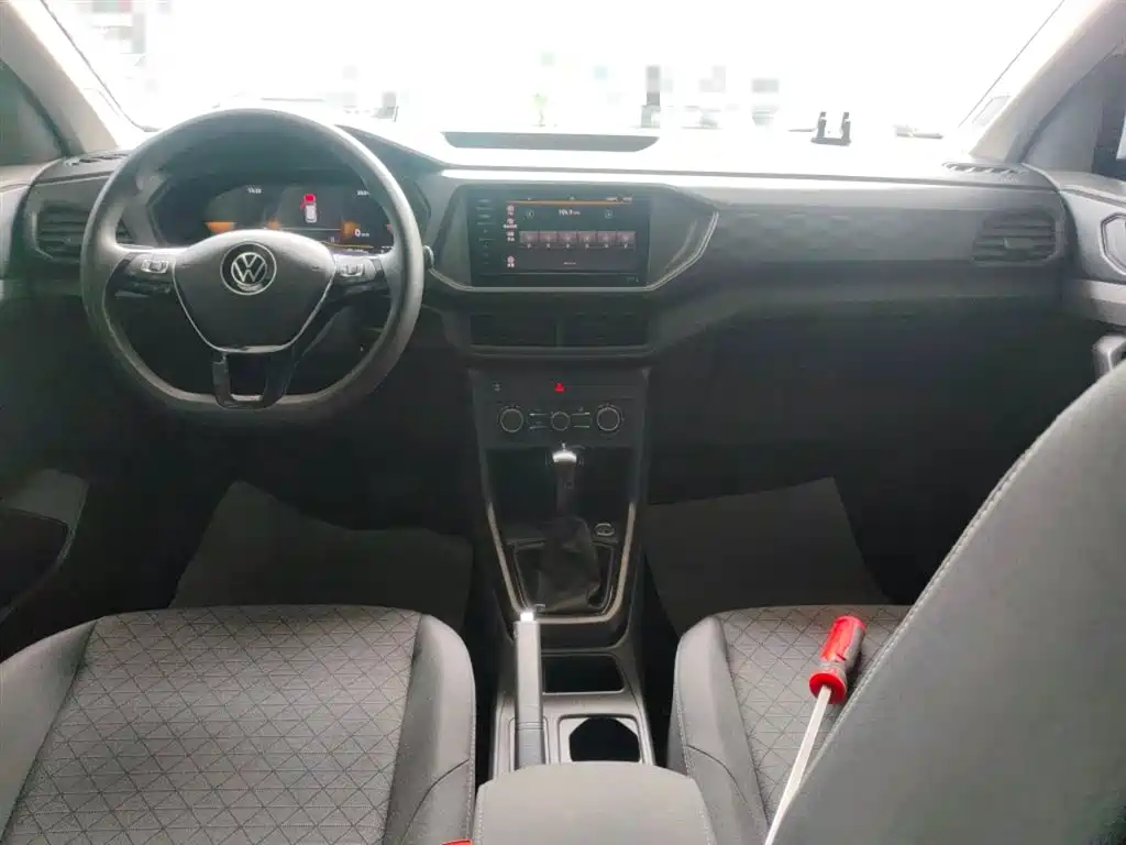VOLKSWAGEN TU KAI