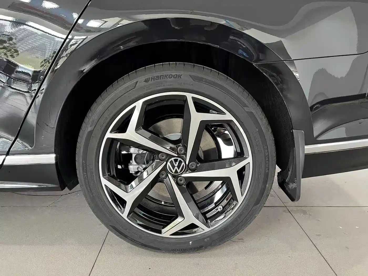 Volkswagen Magotan 2023 Model 2 Million Units Commemorative Edition 280TSI DSG Leading Version фото 10
