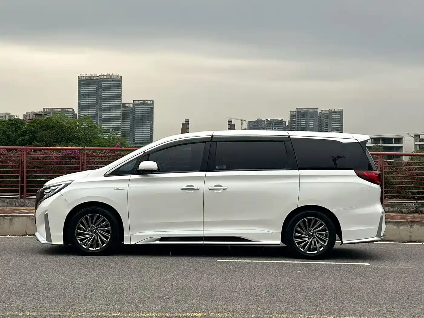 GAC Trumpchi Trumpchi M8 2021 Master Series 390T Ultimate Edition фото 3