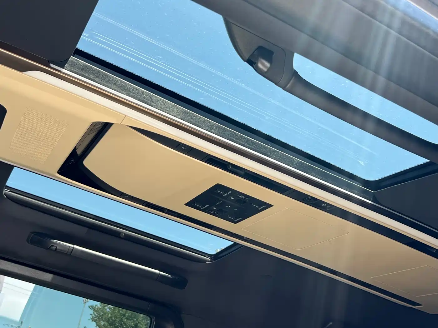 Toyota Alphard 2024 Hybrid 2.5L Ultimate Enjoyment Edition фото 13