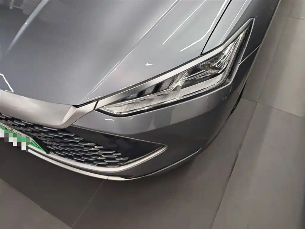 BYD Qin PLUS 2021 DM-i 55KM Flagship фото 18